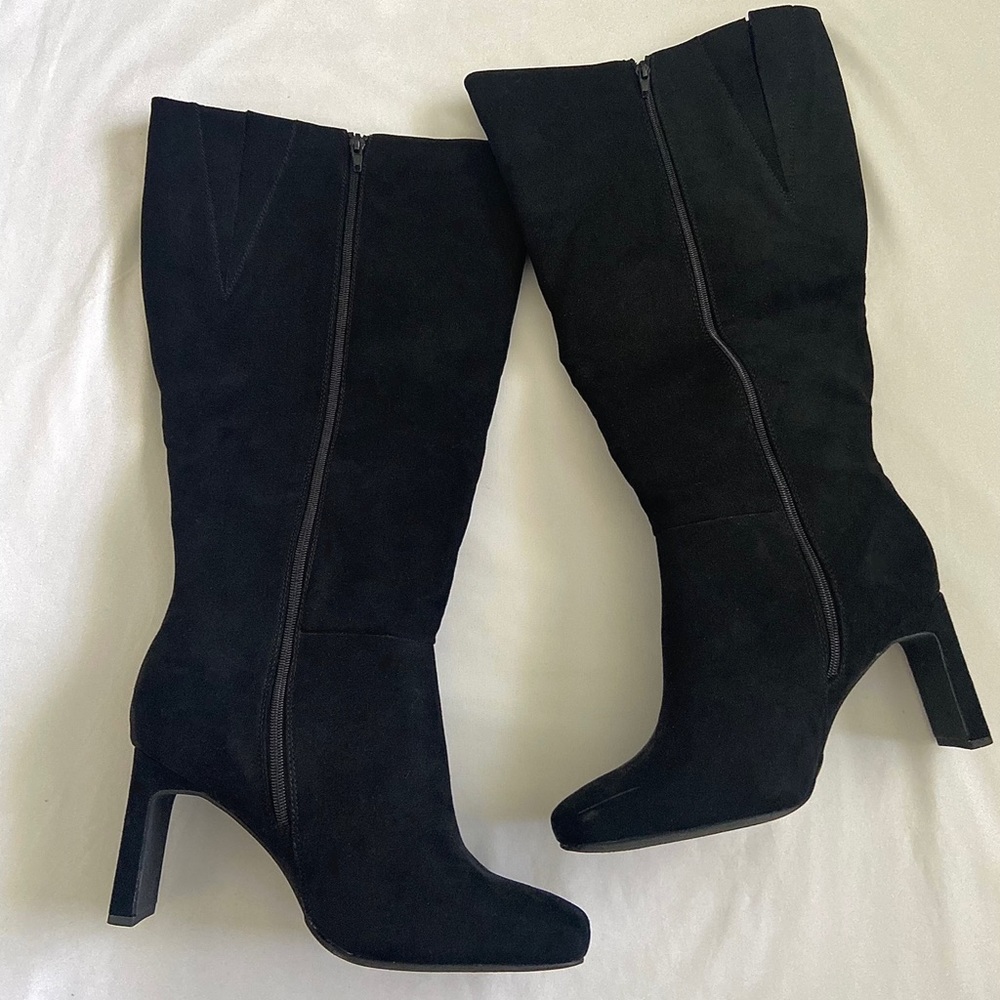 Black heel knee high boots size 10
